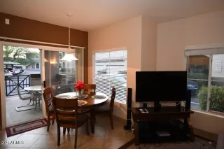 Photo #4: 6196570 Listing