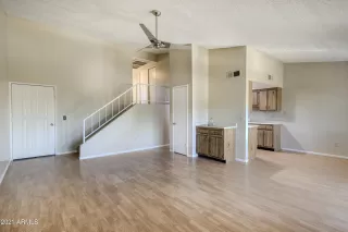 Photo #3: 6196574 Listing 