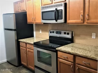 Photo #2: 6196576 Listing