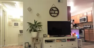 Photo #4: 6196576 Listing