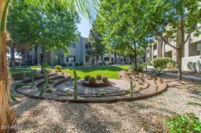 MLS: 6196654 Condo For Sale