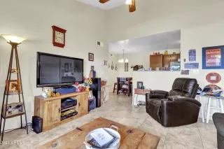 Photo #2: 6196676 Listing