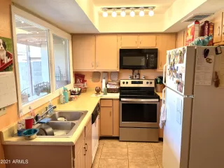 Photo #5: 6196679 Listing