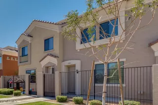 Photo #2: 6196805 Listing