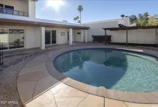 Photo #4: 6196901 Listing