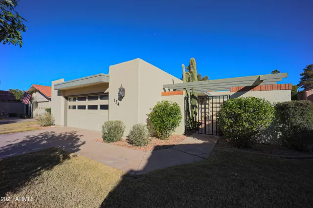 MLS: 6197120 Condo For Sale