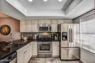 Photo #5: 6197215 Listing