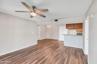 Photo #2: 6197276 Listing