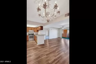 Photo #4: 6197276 Listing