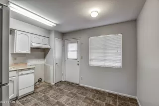 Photo #3: 6197769 Listing