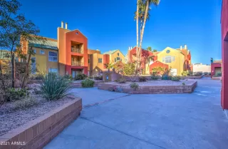 Photo #2: 6197971 Listing