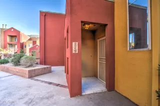 Photo #4: 6197971 Listing