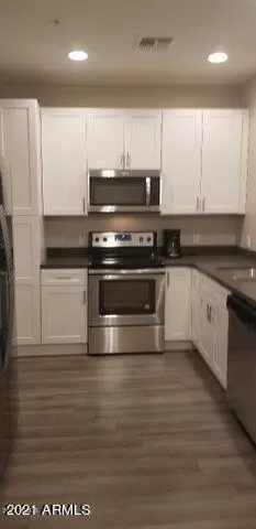 Photo #4: 6197990 Listing 