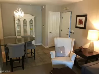 Photo #3: 6197995 Listing