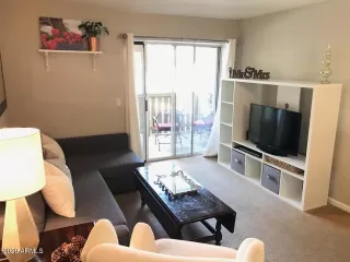 Photo #4: 6197995 Listing