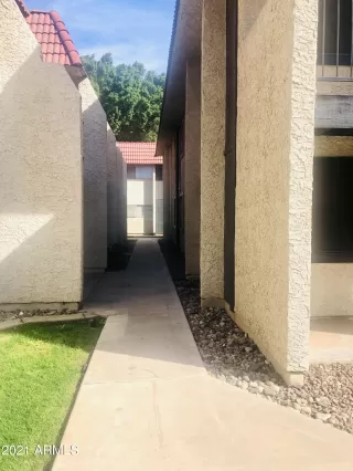 Photo #5: 6198148 Listing