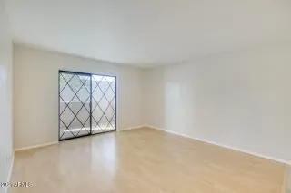 Photo #3: 6198446 Listing 