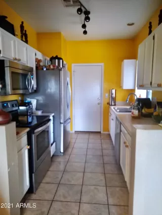 Photo #4: 6198728 Listing