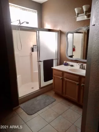 Photo #6: 6198728 Listing