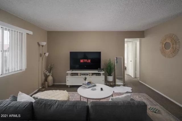 MLS: 6198866 Condo For Sale