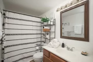 Photo #6: 6198866 Listing