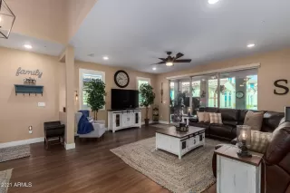 Photo #2: 6198919 Listing