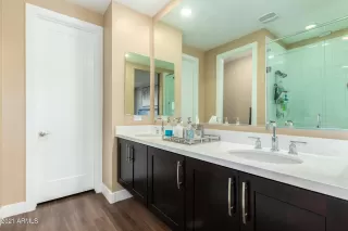 Photo #5: 6198919 Listing