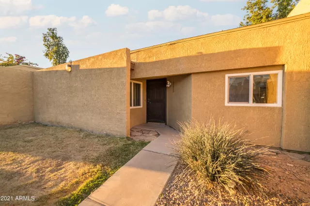 MLS: 6199285 Condo For Sale