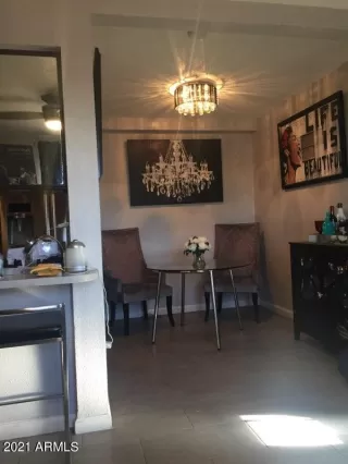 Photo #4: 6199290 Listing