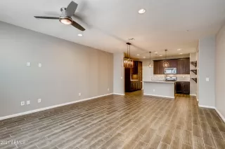 Photo #5: 6199302 Listing 