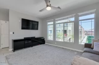 Photo #5: 6199407 Listing 