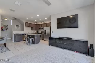 Photo #6: 6199407 Listing 