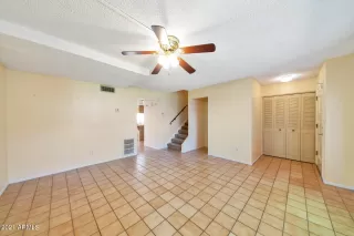 Photo #2: 6199422 Listing