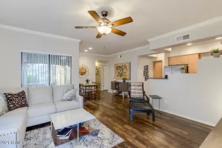 Photo #4: 6199615 Listing