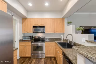 Photo #6: 6199615 Listing