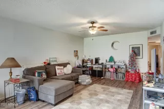 Photo #5: 6199619 Listing 