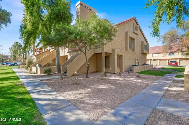 MLS: 6199644 Condo For Sale