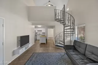 Photo #5: 6199644 Listing 