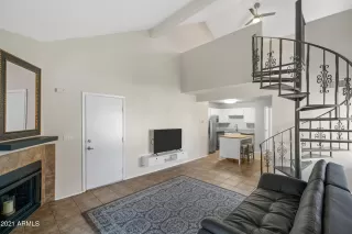 Photo #6: 6199644 Listing 