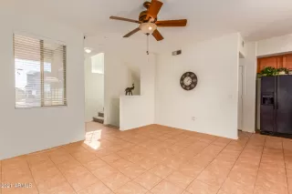 Photo #4: 6199879 Listing