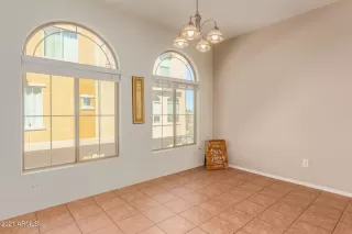 Photo #6: 6199879 Listing