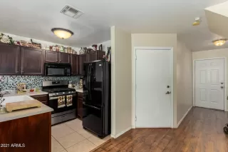 Photo #6: 6199949 Listing 