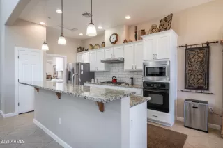 Photo #6: 6199993 Listing 