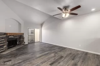 Photo #3: 6200180 Listing 