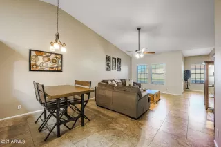 Photo #5: 6200208 Listing