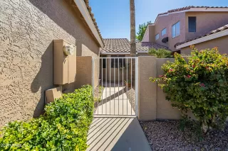 Photo #3: 6200378 Listing