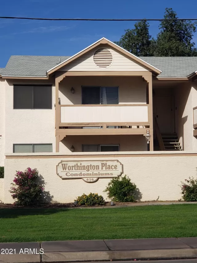 MLS: 6200397 Condo For Sale