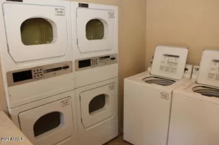 Photo #6: 6200900 Listing