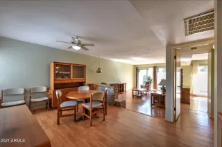 Photo #6: 6201398 Listing