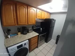 Photo #5: 6201430 Listing